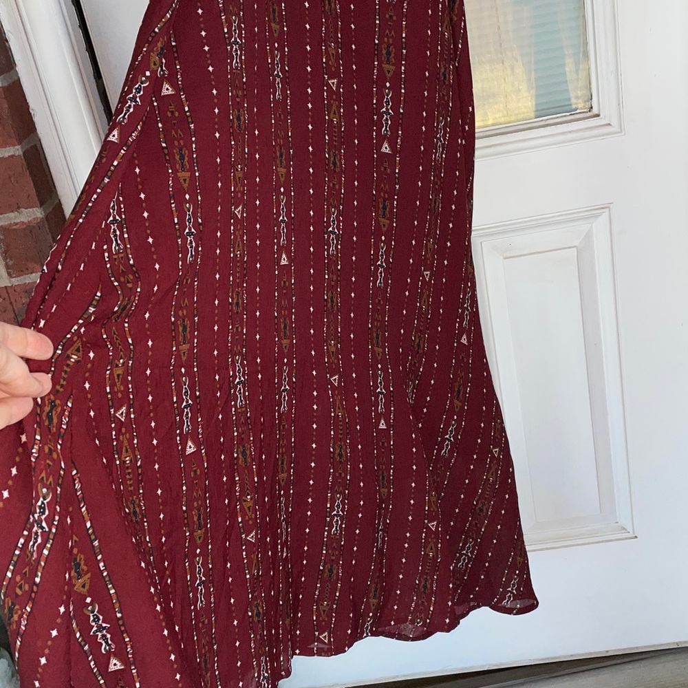 Elegant Burgundy Maxi Dress with long sleeve very nice - Picture 6 of 10